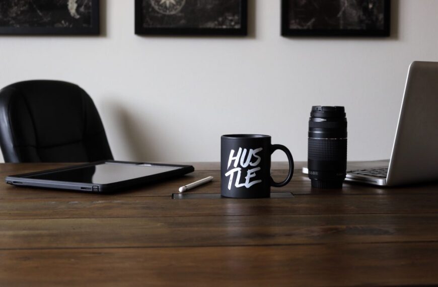 Side Hustle into A Full-Time Job