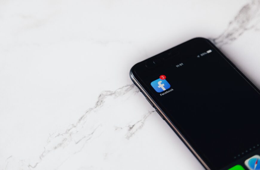 Build a Professional Network in Facebook